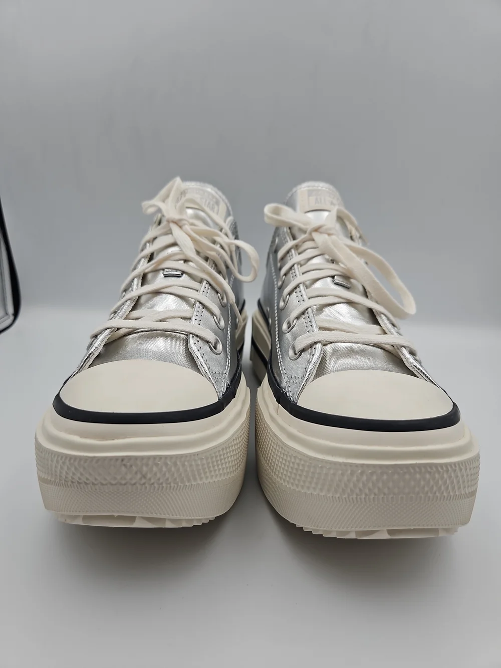 Converse eye catching
